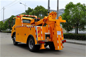 路南高速路拖车费